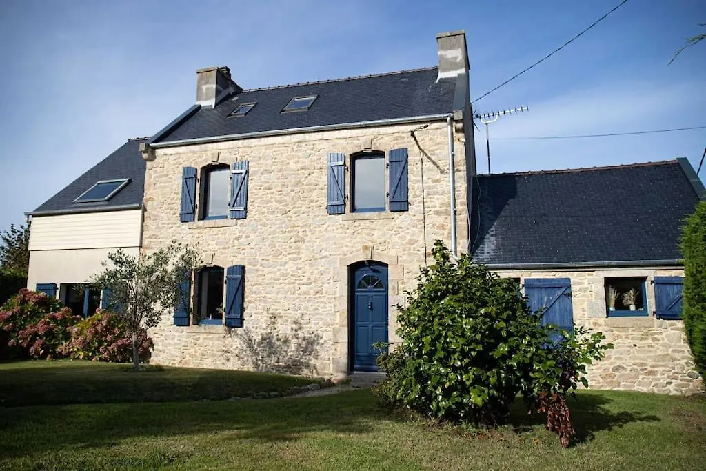 Holiday home Ty Glaz Lilia - La Maison Bleue Plouguerneau France